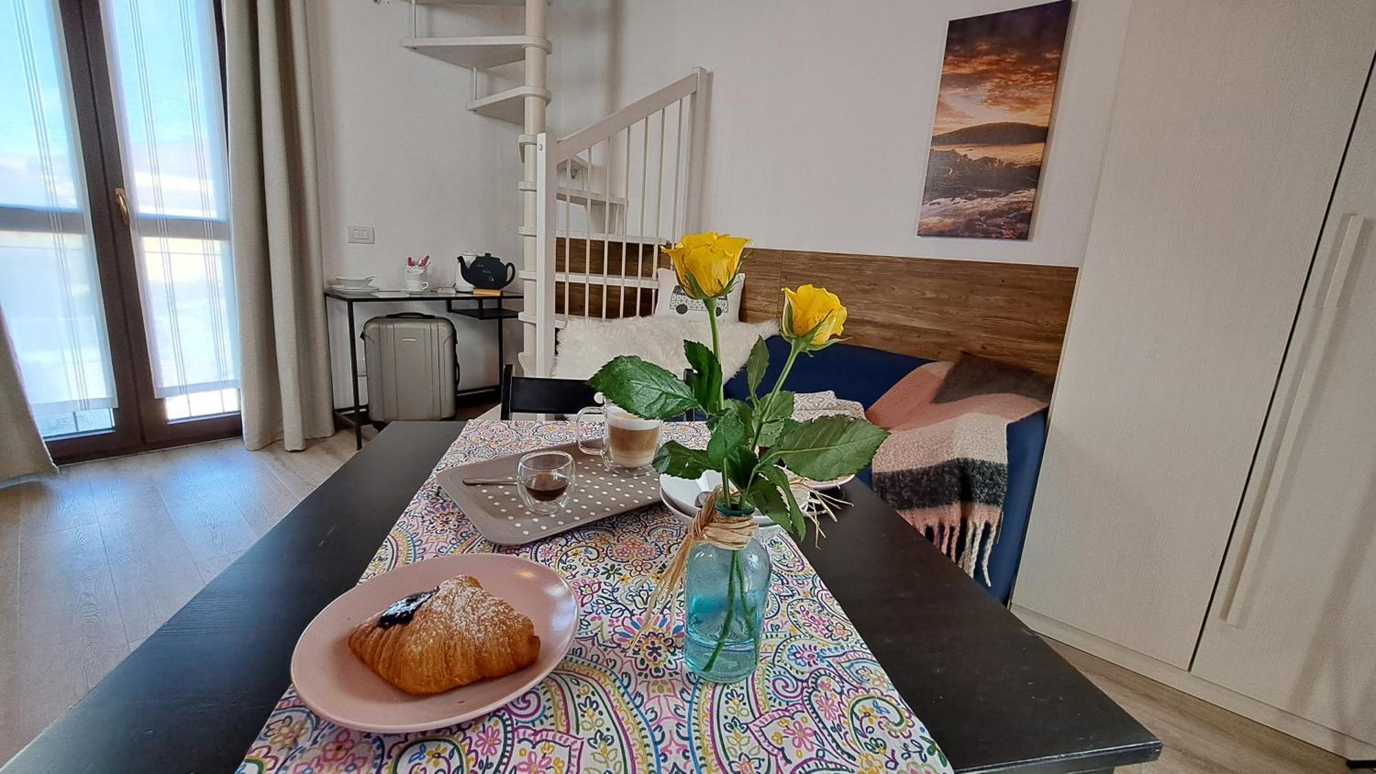 Bed & Breakfast Le Due G Varese Exterior photo